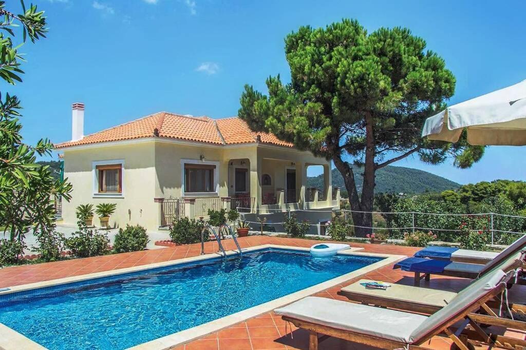Villa Ouranos In Pefkias Skopelos Exterior foto